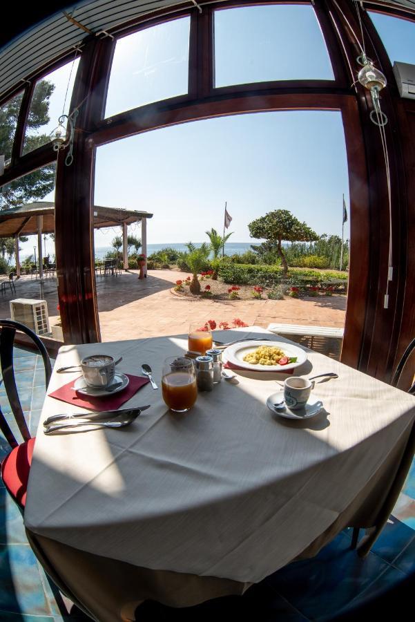 Hotel New Barcavela Santa Margherita di Pula Exterior foto
